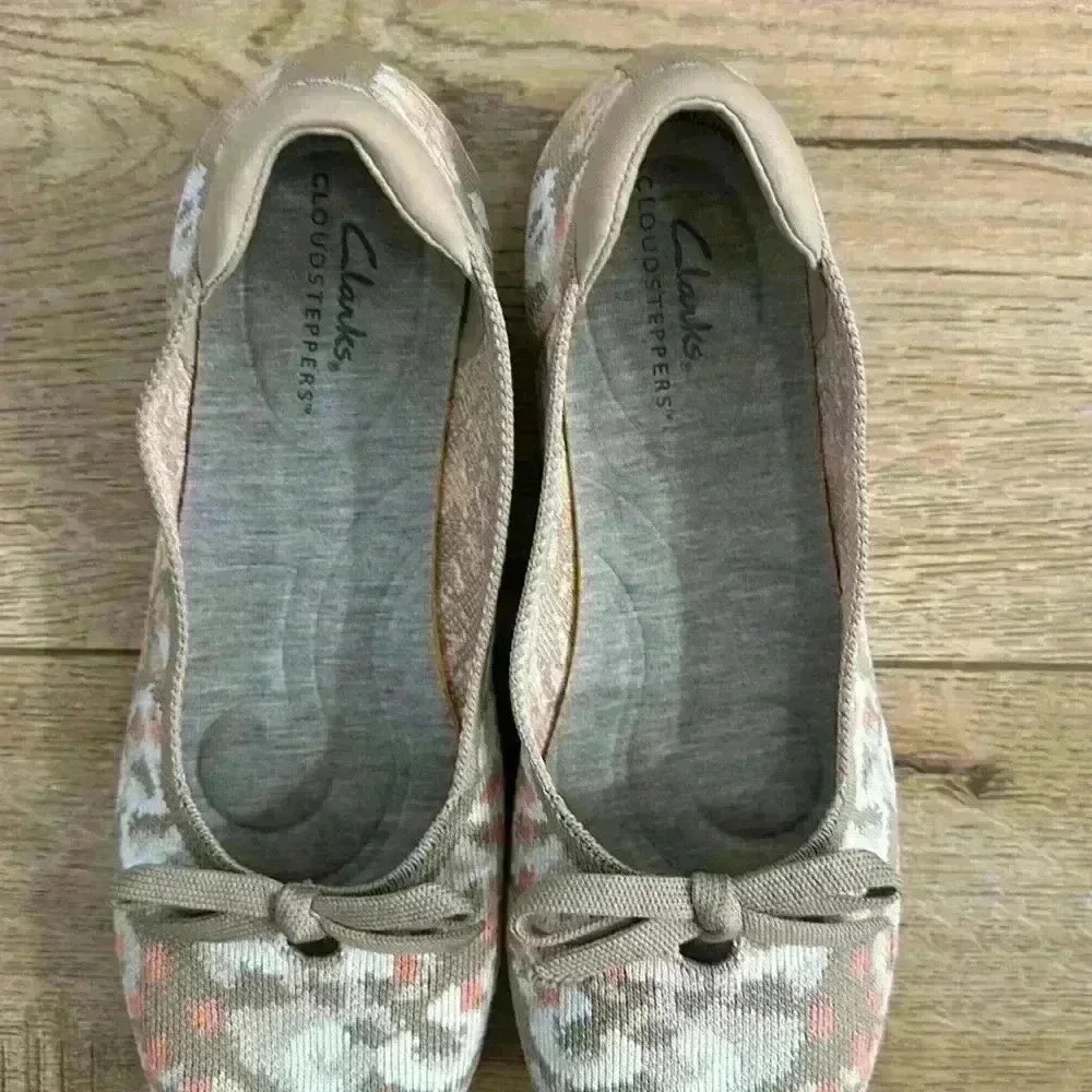 CLARK’S Women’s Carly Hope Cloud Stepper Ballet Flats in Great Condition Size 8 - Picture 2 of 6